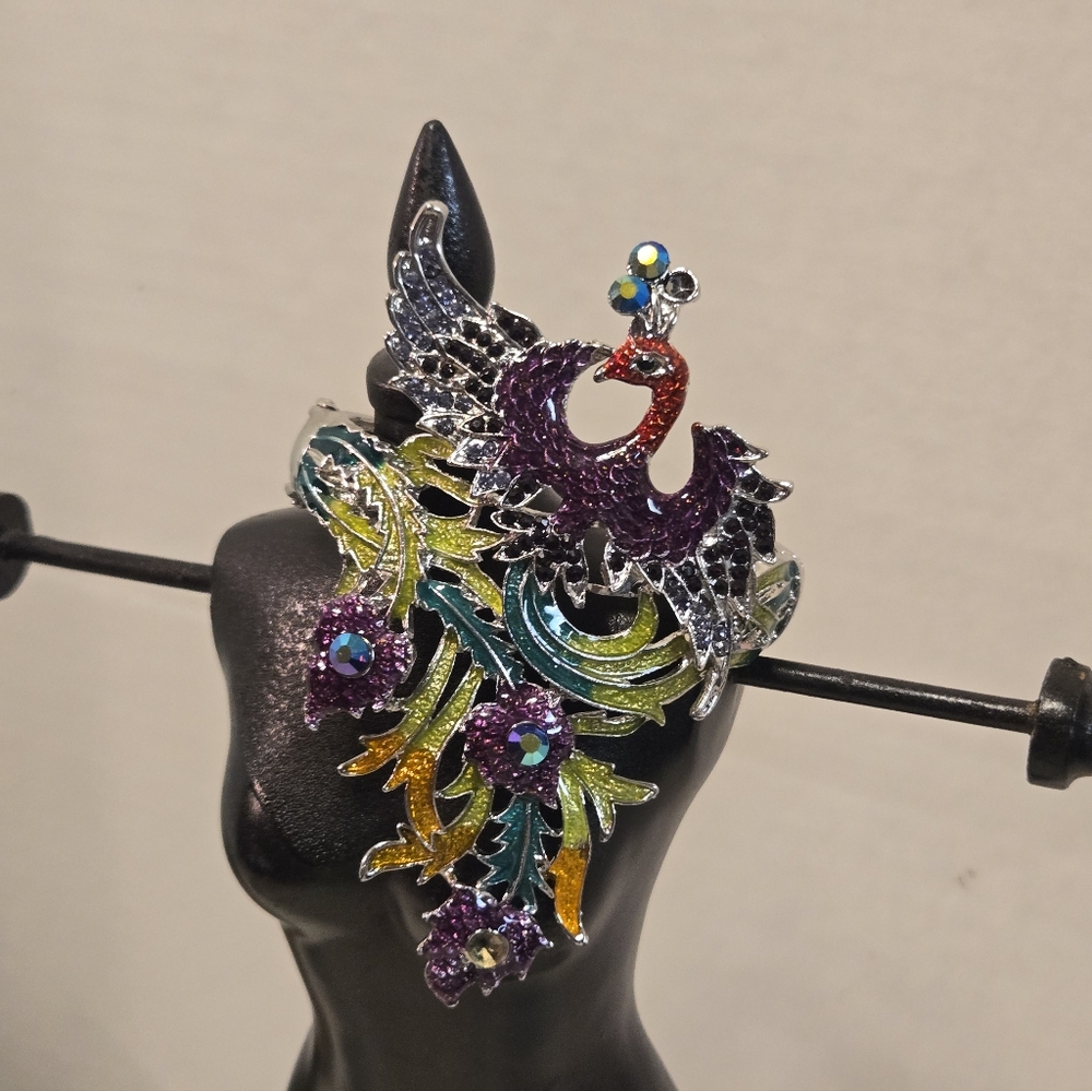 Elegant Silver and Purple Peacock Bracelet - Picture 8 of 8